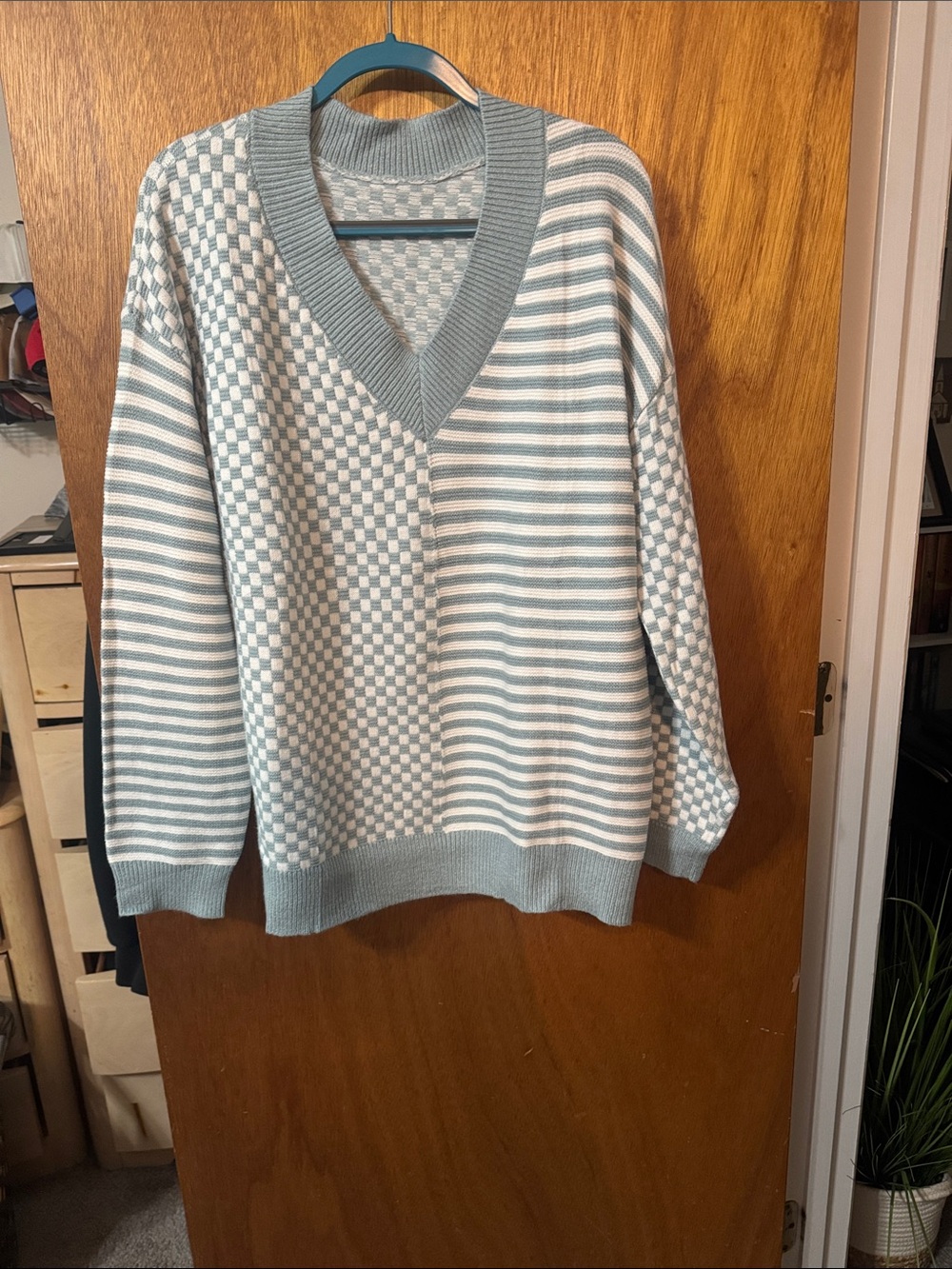 Amazon Women's V-Neck Checker & Stripe Sweater - Light Blue and White